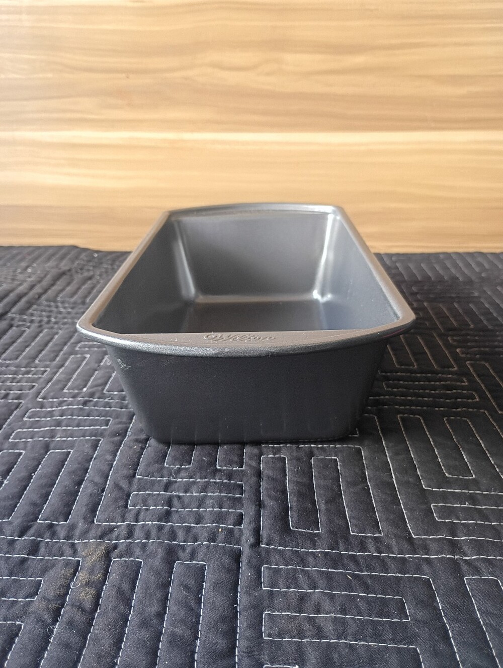 Wilton 2-Piece Non-Stick Meatloaf Pan Set - Picture 8 of 14